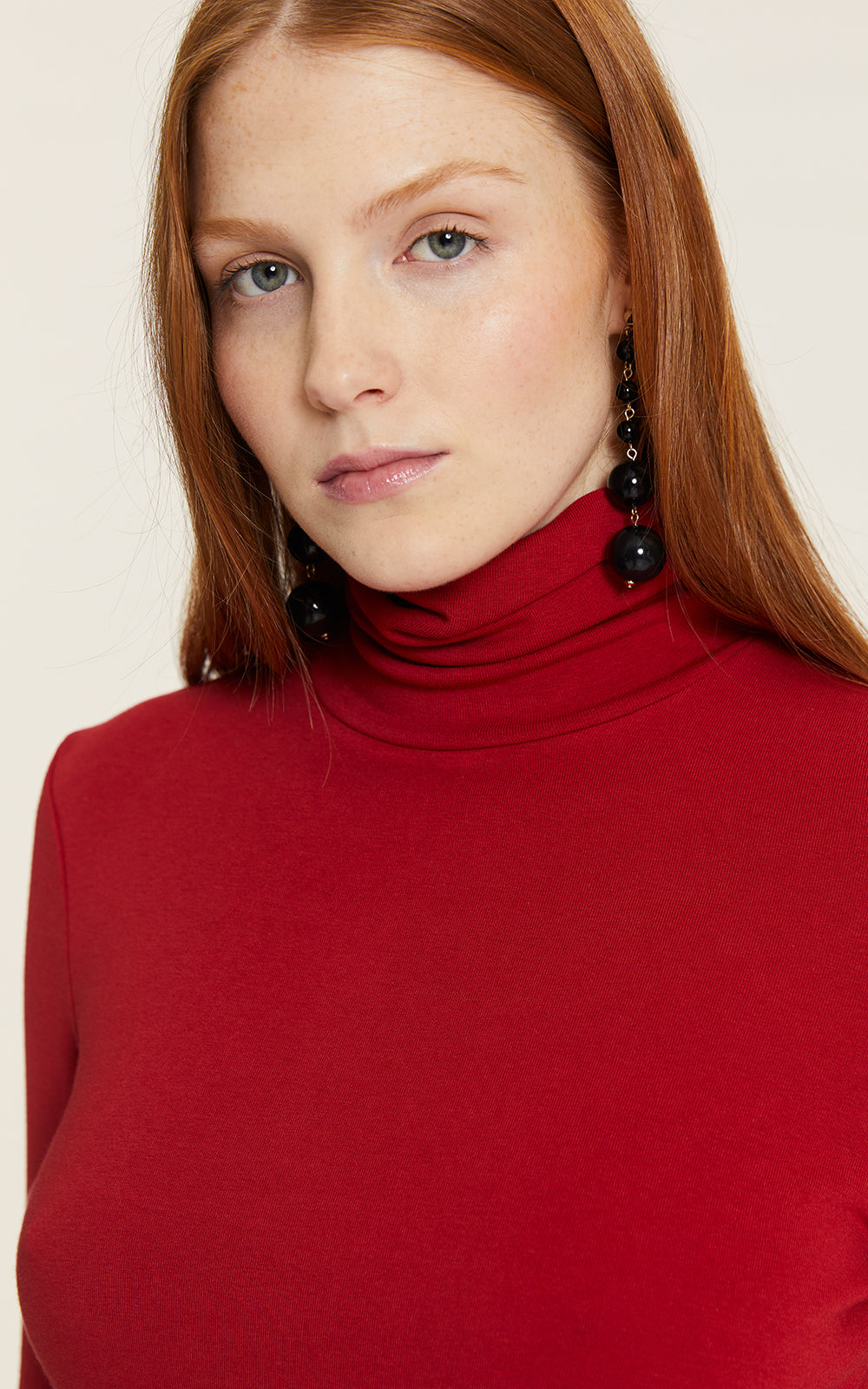 Pepaloves - Red Swan Neck Knit Top