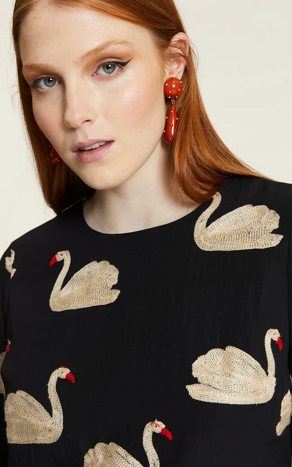 Pepaloves - Short Dress Embroidered Swans