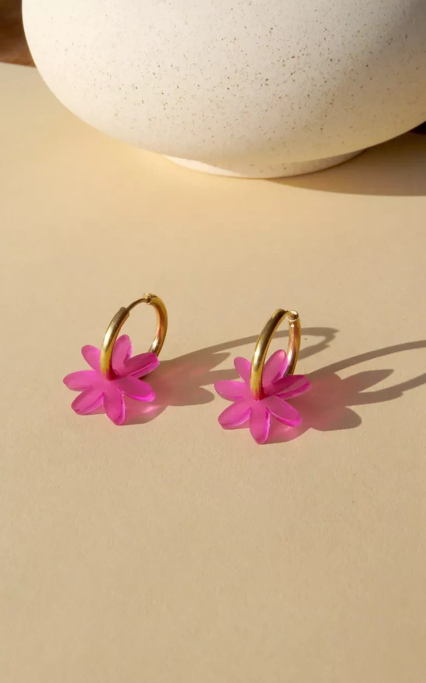 Purple Margariet Hoops