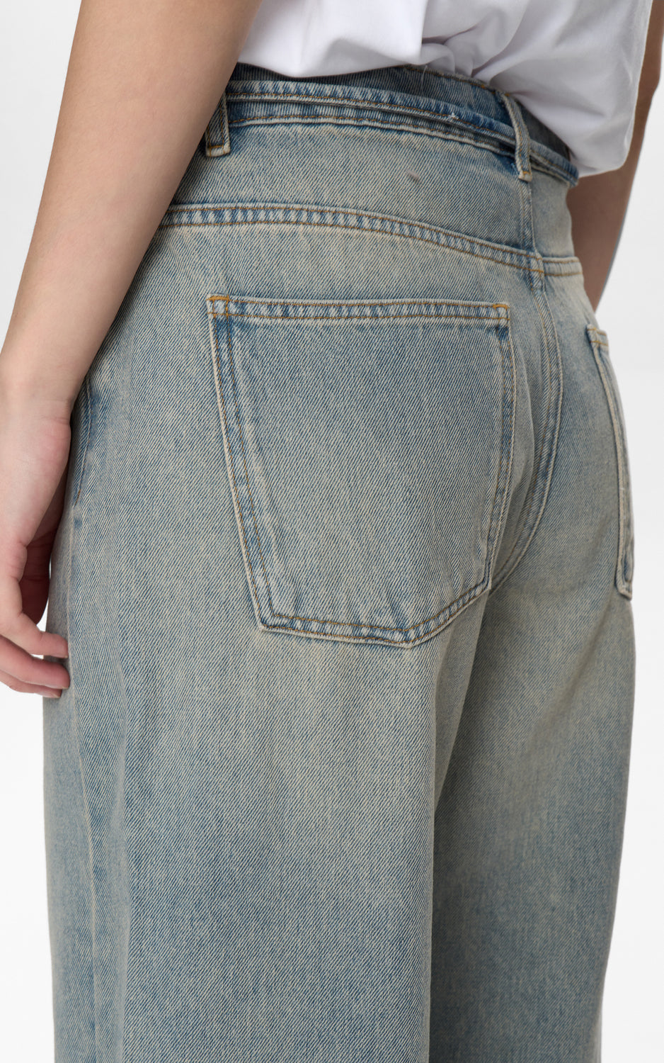 Nümph - Nubrooklyn Wide Jeans Light Tinted Blue Denim