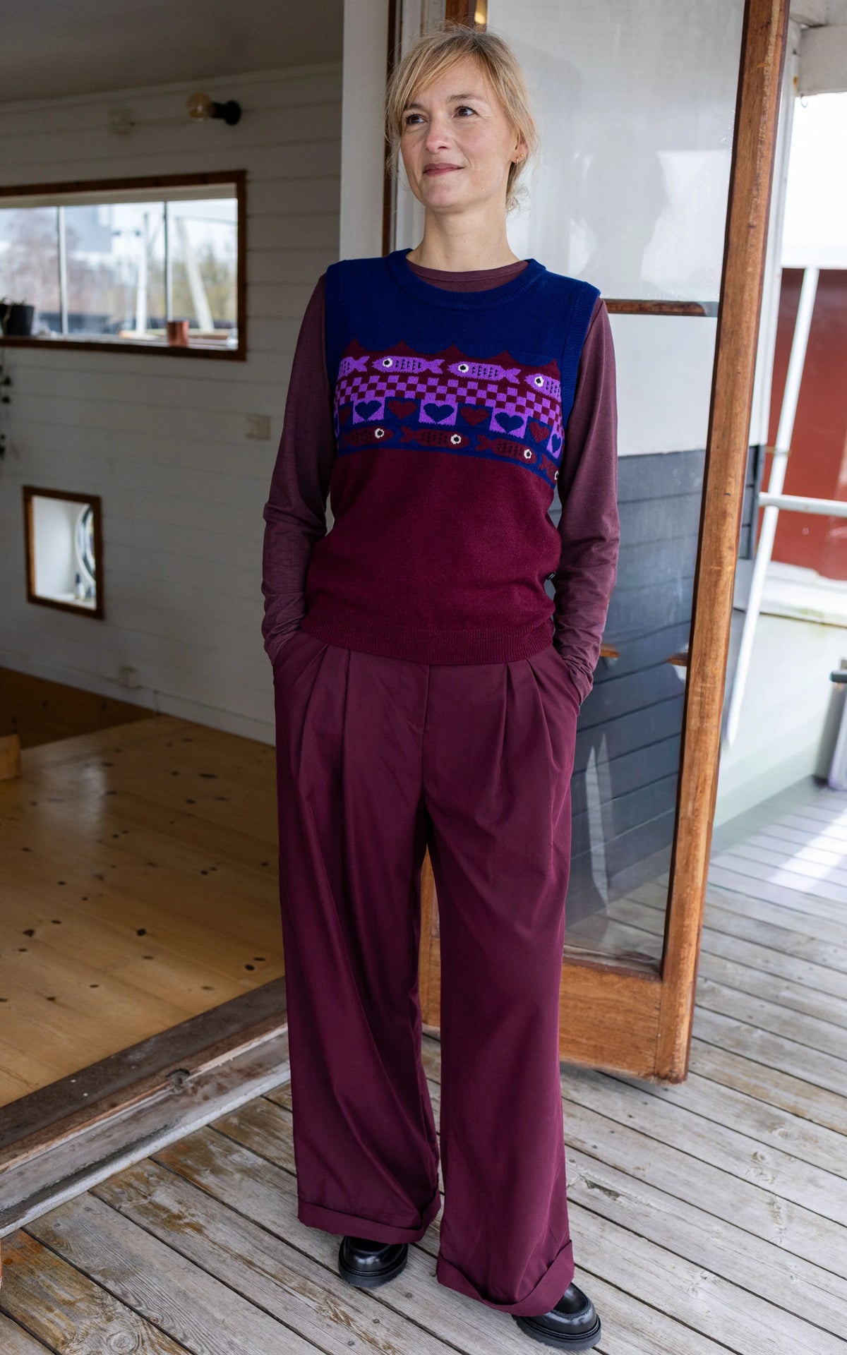 Danefae - Danebeat Merino Wool Vest Deep Blue Dark Wine Fish