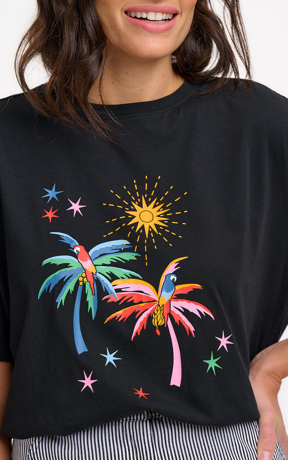 Sugarhill Brighton - Kinsley Relaxed T-Shirt Black Palms & Sunshine