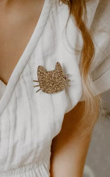 Brooch Whiskers Cat Pink