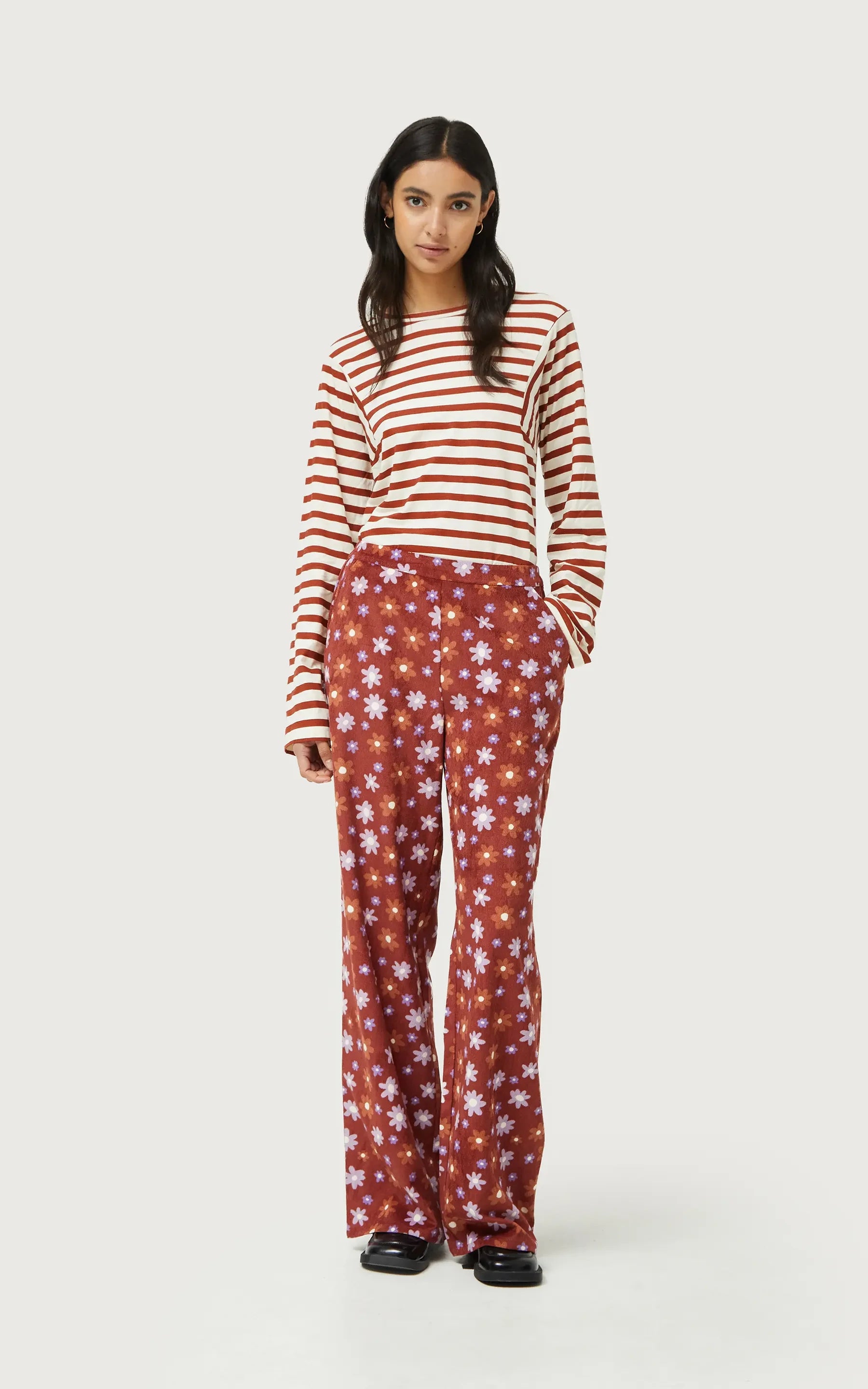 Compania Fantastica - Montana Floral Print Corduroy Pants