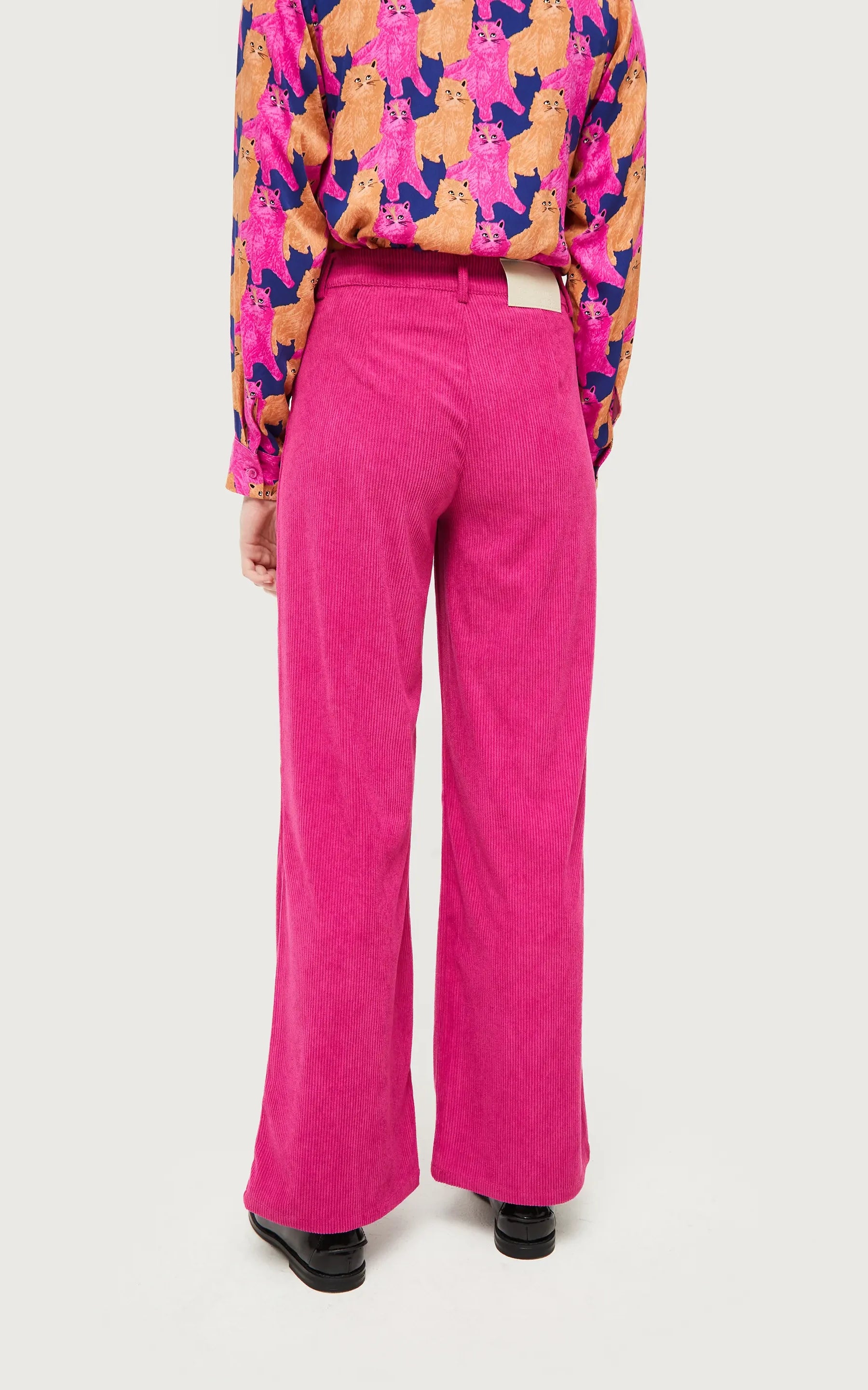 Compania Fantastica - Fuchsia Corduroy Pants