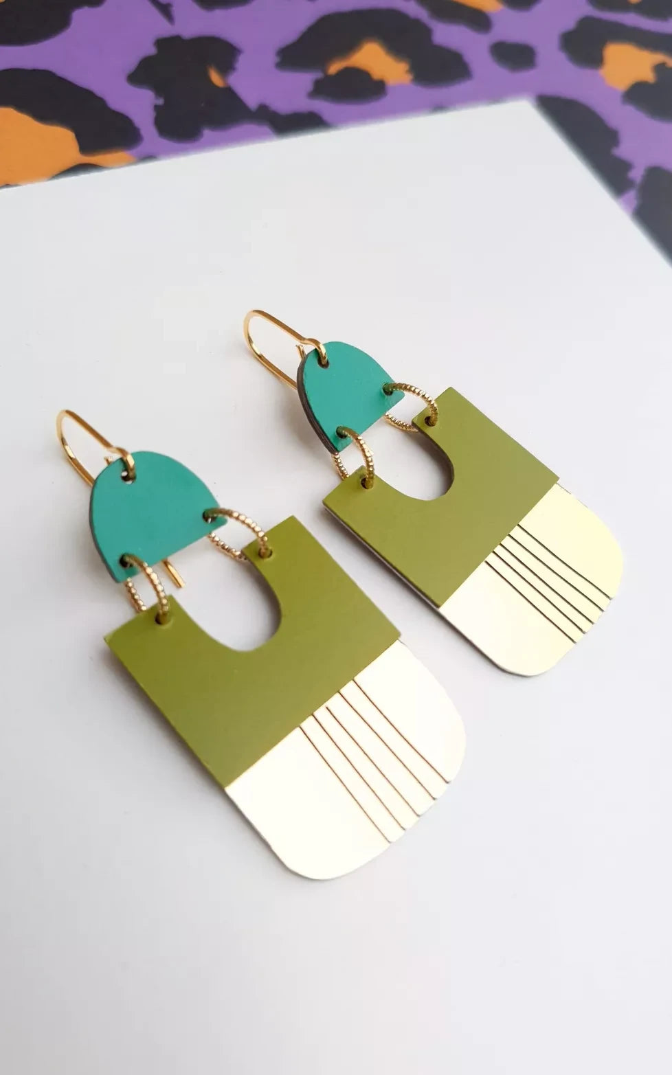 Bobbies Earrings Olive Green