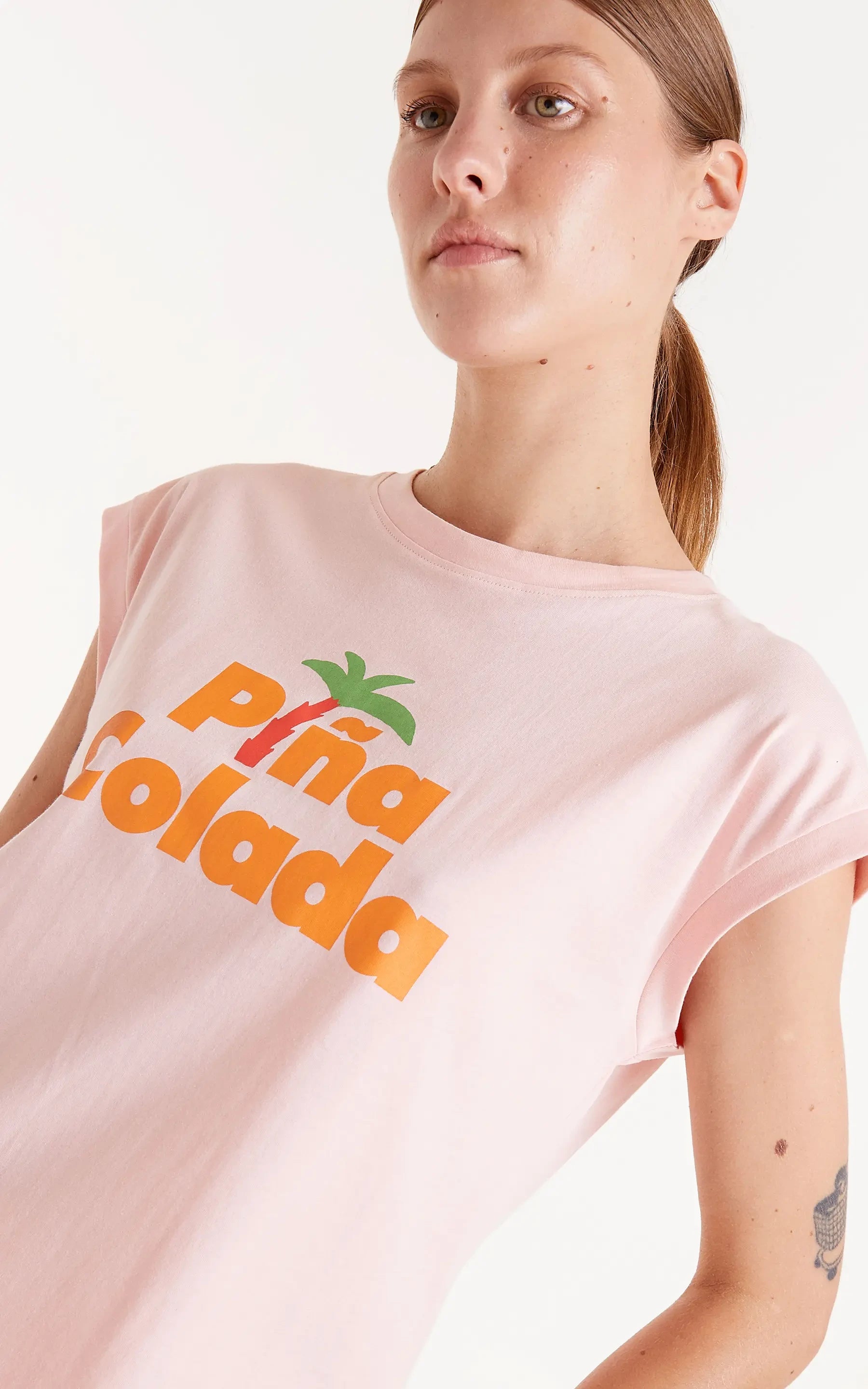 Compania Fantastica - Piña Colada Print T-shirt