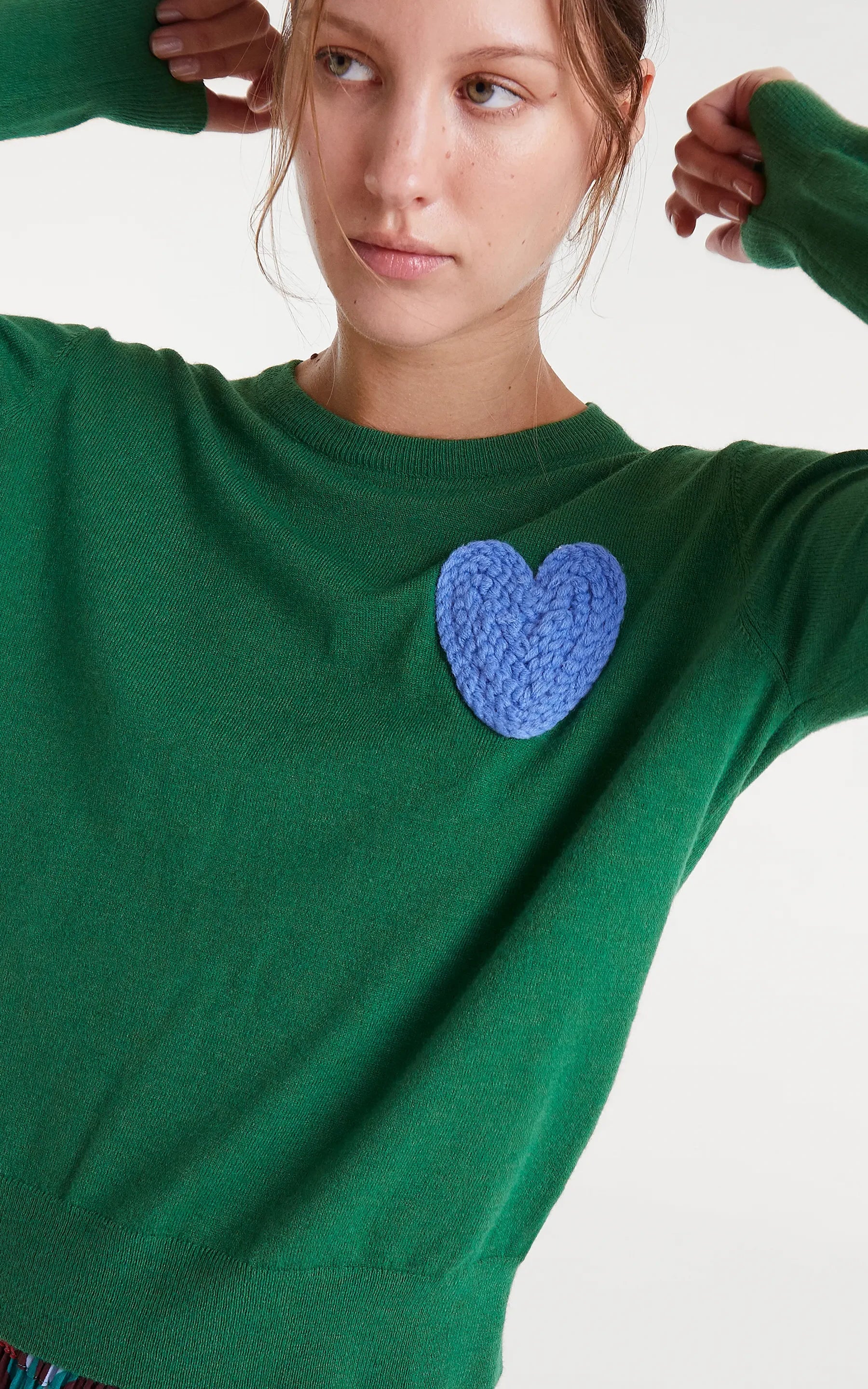 Green Knitted Sweater Heart Print