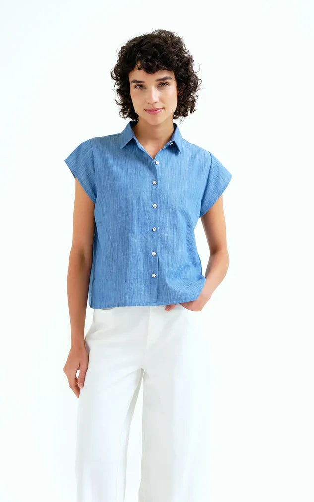 Compania Fantastica - Chambray Light Blue Short Sleeve Shirt