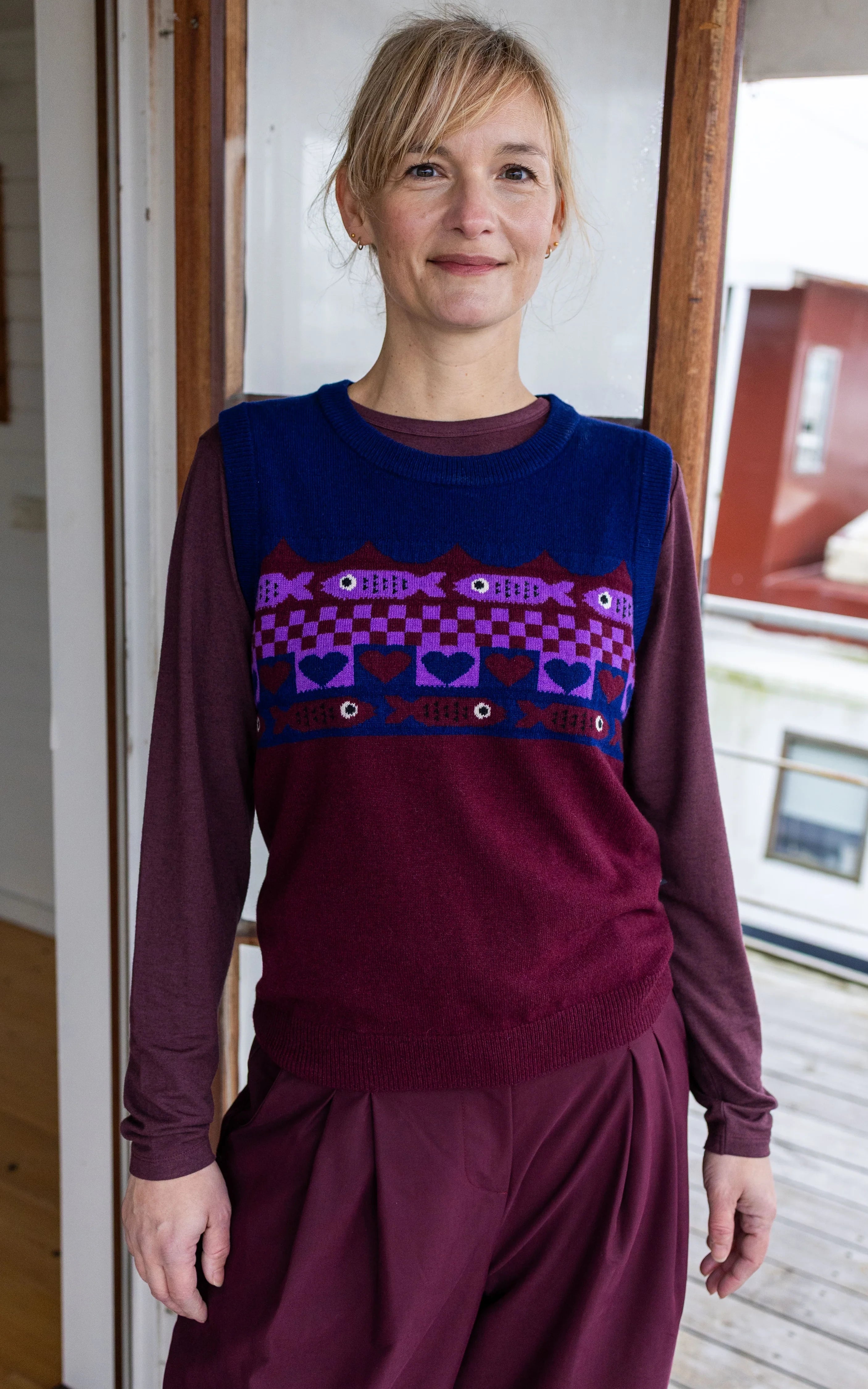 Danefae - Danebeat Merino Wool Vest Deep Blue Dark Wine Fish