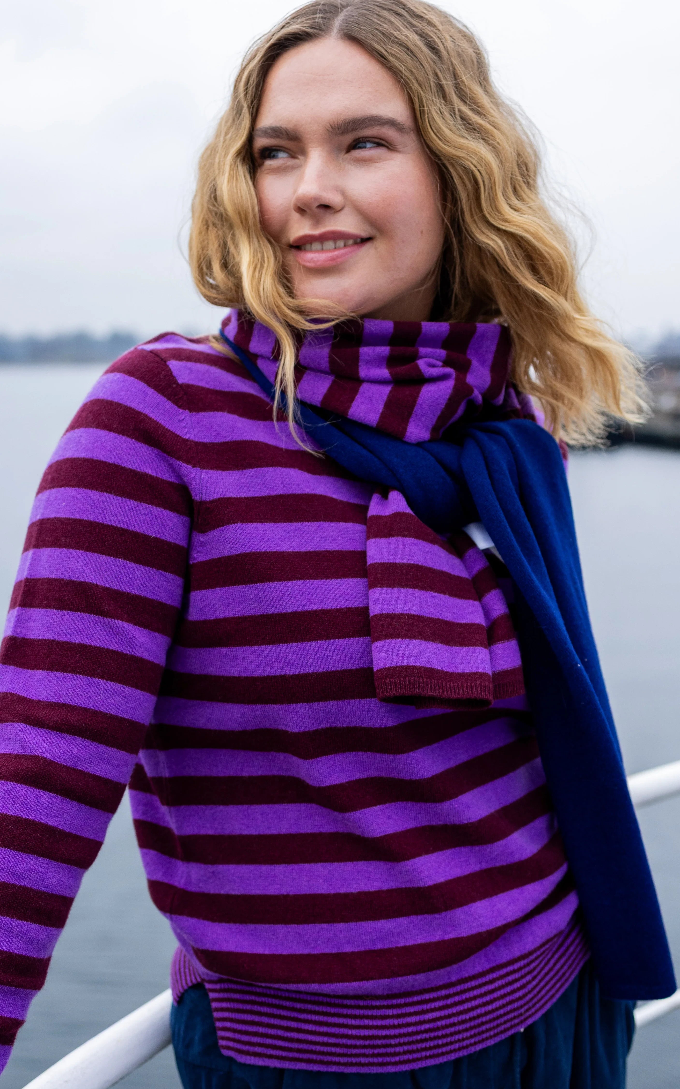 Danebundle-up Scarf Dark Wine Deep Blue Purple