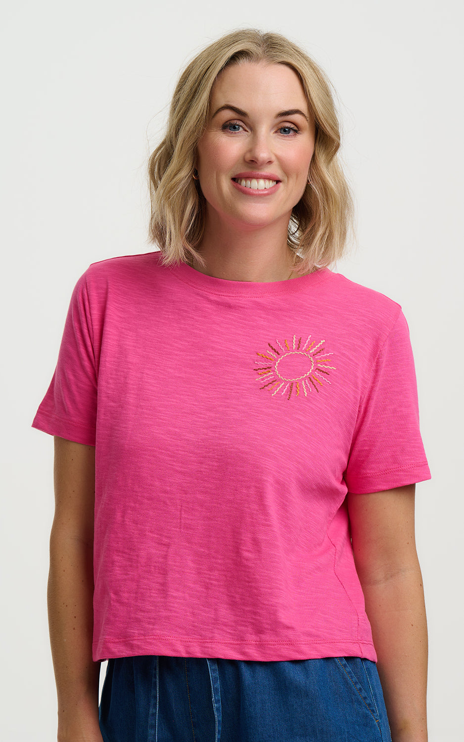 Sugarhill Brighton - Shelby Boxy T-shirt Hot Pink Sunshine